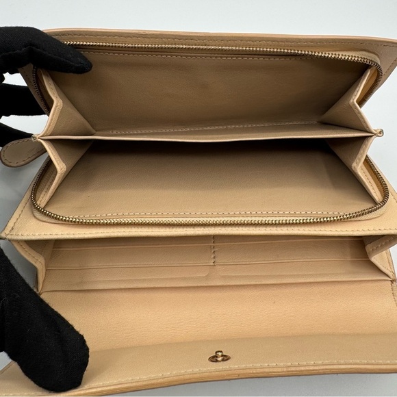 Bottega Veneta Wallet and unbranded chain for crossbody | Very Good Condition - Picture 3 of 12